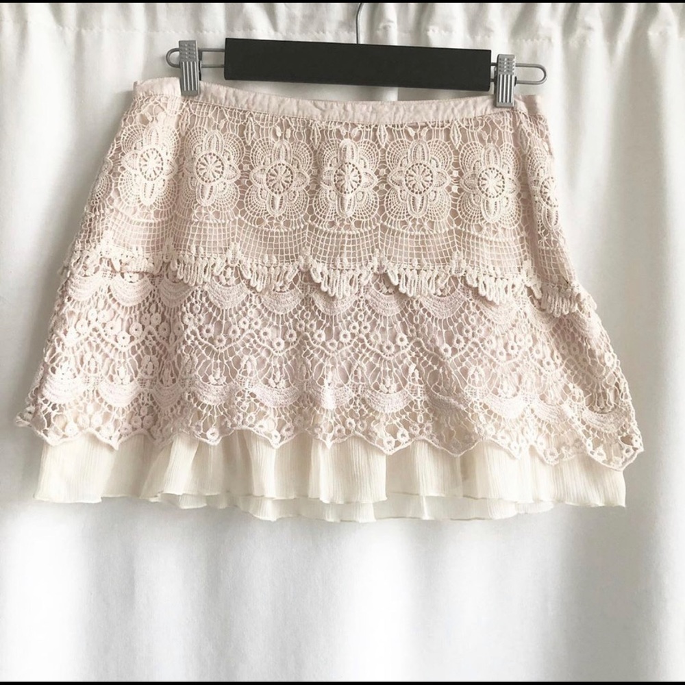 🌷3 FOR $25 SALE🌷Promod Light Blush Crochet Skirt